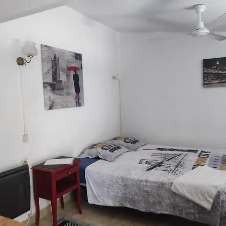 Appartement Ingrid Mary à Nîmes Chambre photo
