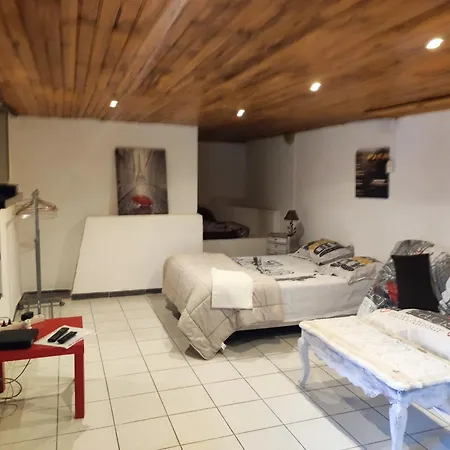 Appartement Ingrid Mary à Nîmes Chambre photo